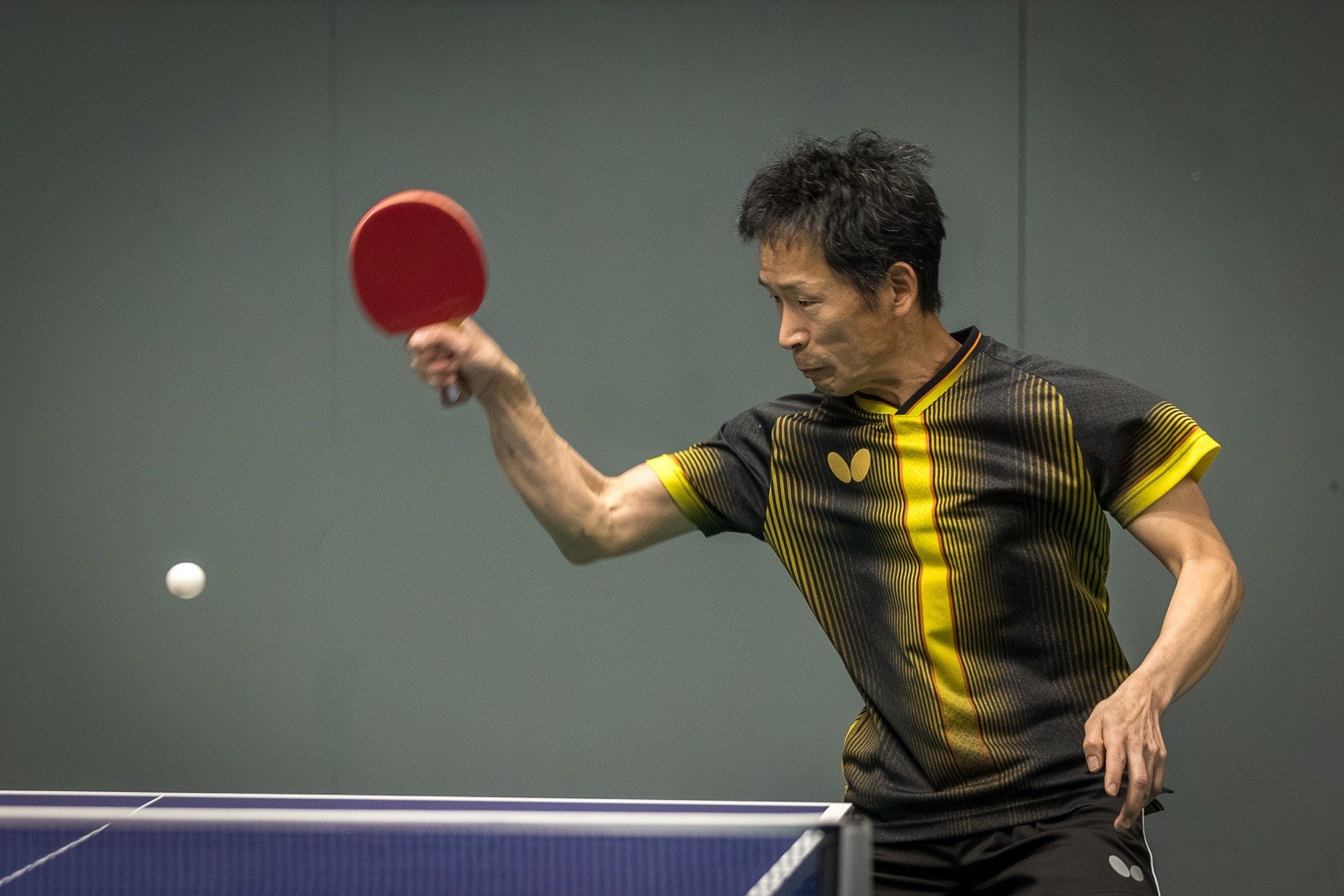 2026 WA State Closed Championships団体戦でフォアハンドを打つShingo Matsuda